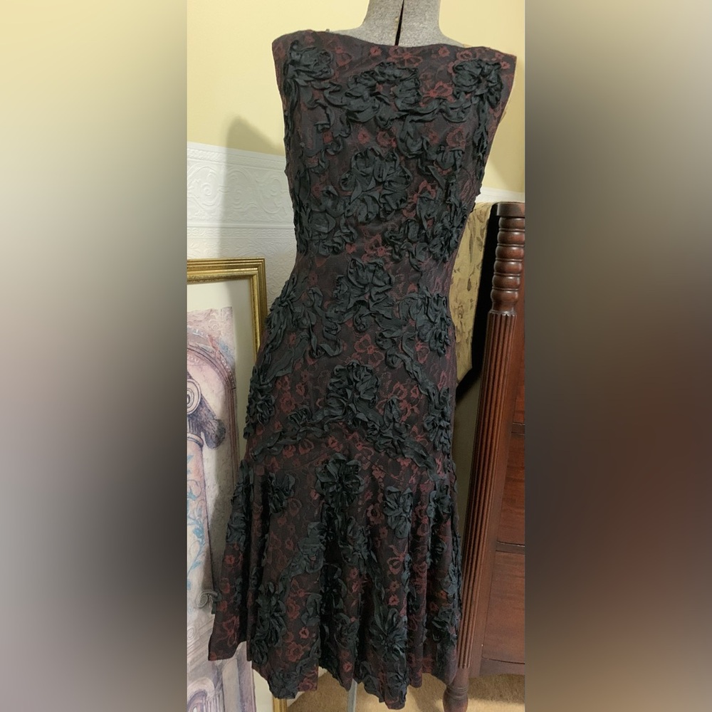Vintage Dress Floral Soutache Black & Red Lace Made In USA Size 13 (medium)